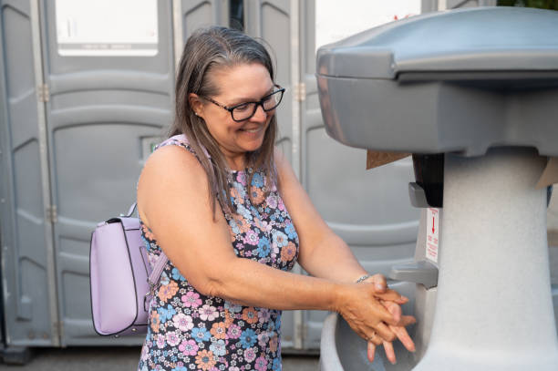 Best Portable bathroom rental  in Breckenridge Hills, MO